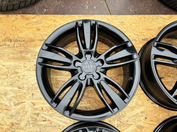 Audi 17" 5x112 fekete gyri alufelni elad 17 coll A3 Q3 A4