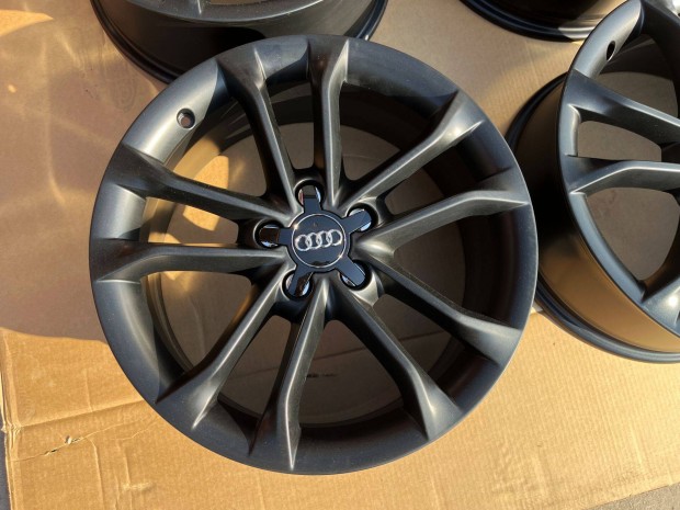 Audi 18" 5x112 fekete gyri alufelni elad 18 coll A3 Q3