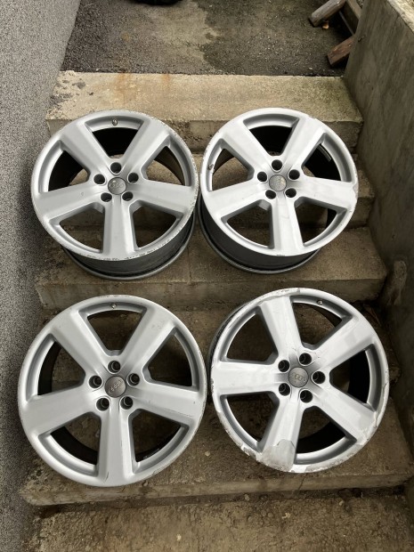 Audi 19 col 5x112 gy�ri alufelni