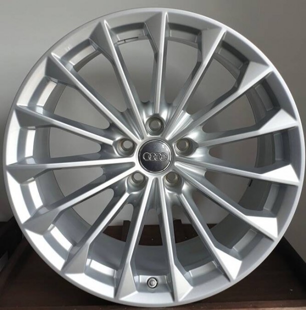 Audi 19 coll eredeti gyári alufelni felni alufelnik felnik