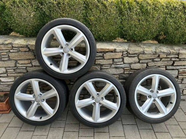 Audi 19 colos gyári alufelni szett eladó: