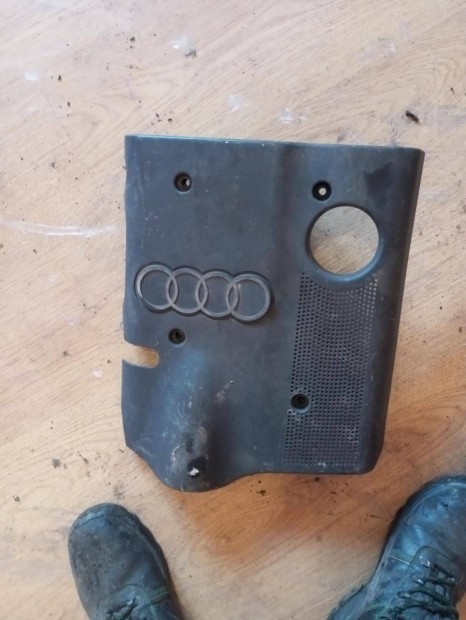 Audi 1.6 Benzin Motorburkolat (Postázom is)