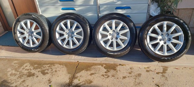 Audi 205/60/16 gumikkal elad!