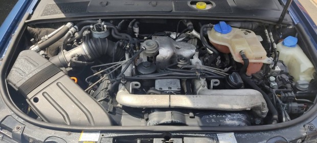 Audi 2,5 V6 motor AKE