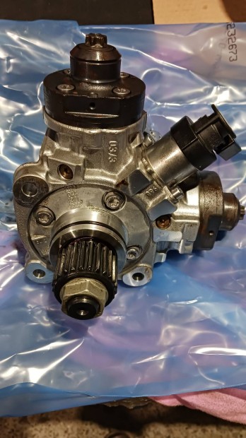 Audi 3.0 V6 cr tdi magasnyoms 