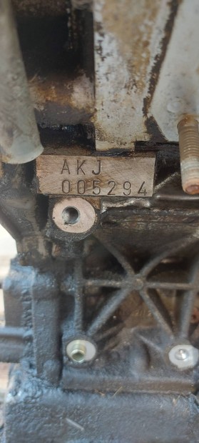 Audi 3.7 v8 Akj motor