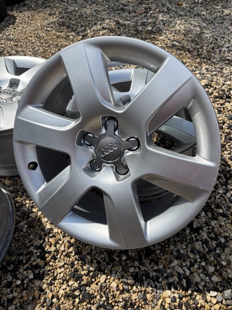 Audi 7,5x17 et26 5x112 gyari alufelni