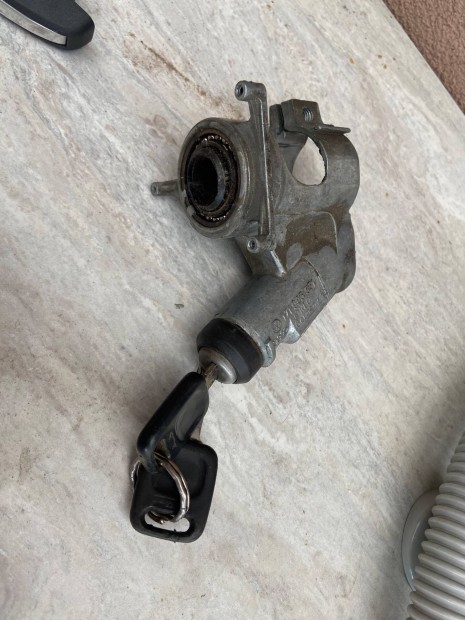 Audi 80 b2 gyujtskapcsol (86)