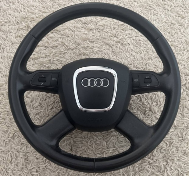 Audi 8P/B7/C6 4 �g� b�r multi korm�ny