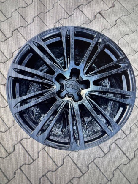 Audi 9X20 ET37 lakk fekete gyári garnitúra eladó!!!5x112 66,5