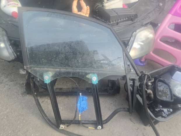 Audi A2 jobb els ablakemel szerkezet + veg 