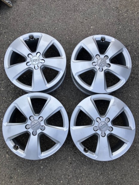 Audi A3 17 col 5x112 gyri alufelni