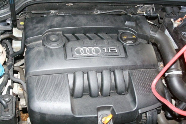Audi A3 2007 1.6 BSE motor alkatrészei eladóak