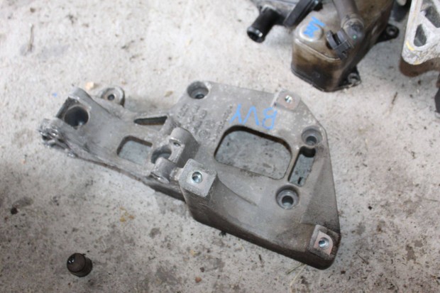 Audi A3 2.0FSI Bvy 03-08 generátor tartó konzol 06F903148F