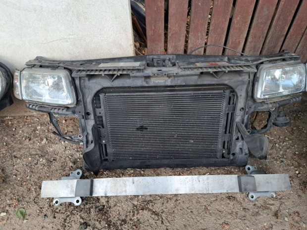 Audi A3 8L1 homlokfal, üres lemez