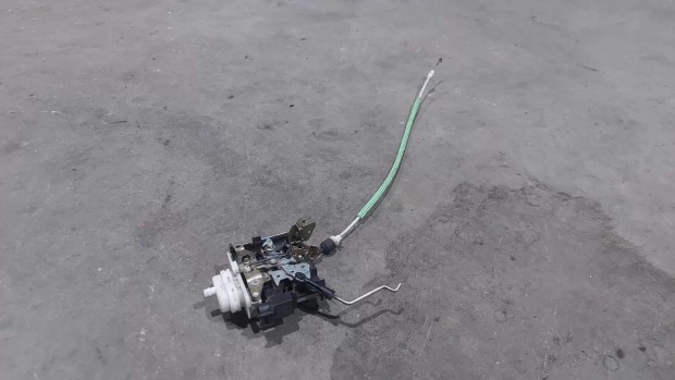 Audi A3 8L 97- Jobb els� ajt� ajt�z�r z�rszerkezet z�r szerkezet 8917