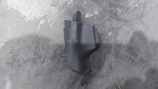 Audi A3 8L 97- Jobb h�ts� ajt�k�rpit m�anyag takar� elem burkolat 8873