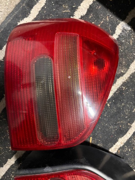 Audi A3 8L Gyári hátsó lámpa pár (jobb-ball)