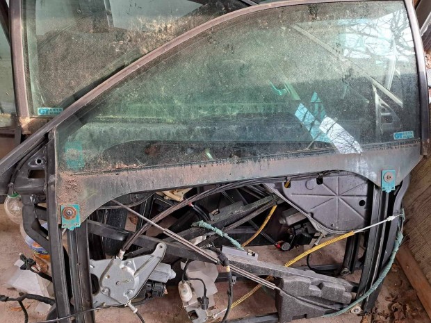 Audi A3 8L oldal ablakok 3-5 ajtóshoz 10 000/db