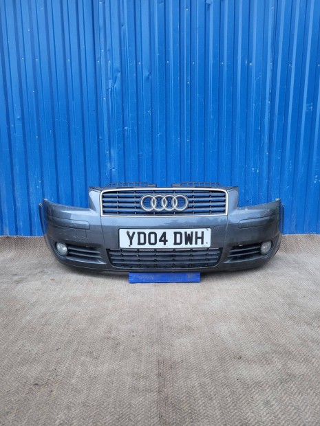 Audi A3 8P 2002- gyári 8P3807437 első lökhárító grafit