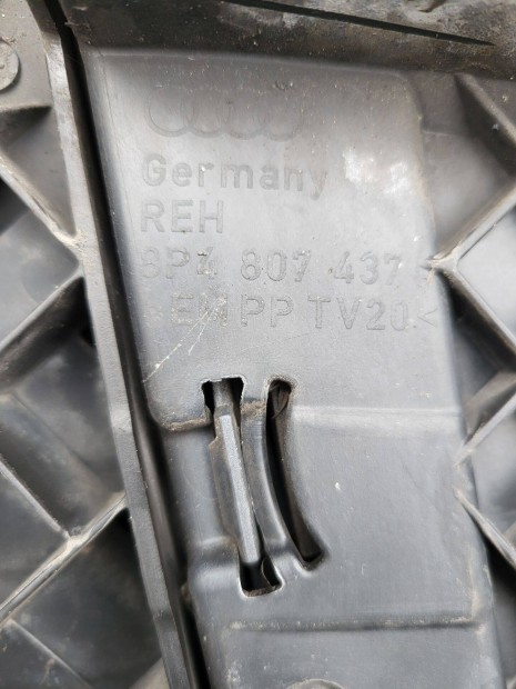 Audi A3 8P 2004- gyri 8P4807437 els lkhrt fekete srlsmentes