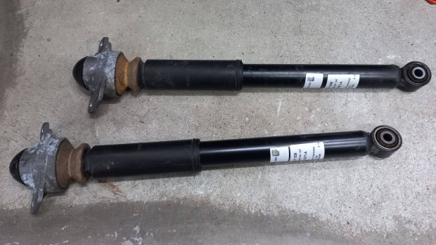 Audi A3 8P Sachs h�ts� leng�scsillap�t�k p�rban