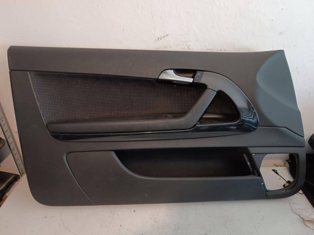 Audi A3 8P bal ajtkrpit