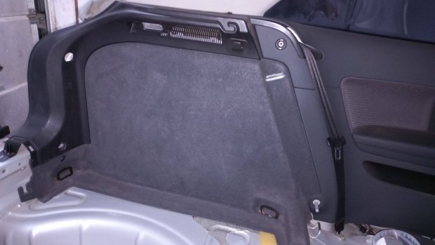 Audi A3 8P bal oldali csomagtr krpit