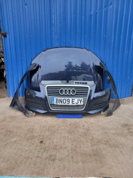 Audi A3 8P facelift 2008-12 gyári 8P0807437H első lökhárító