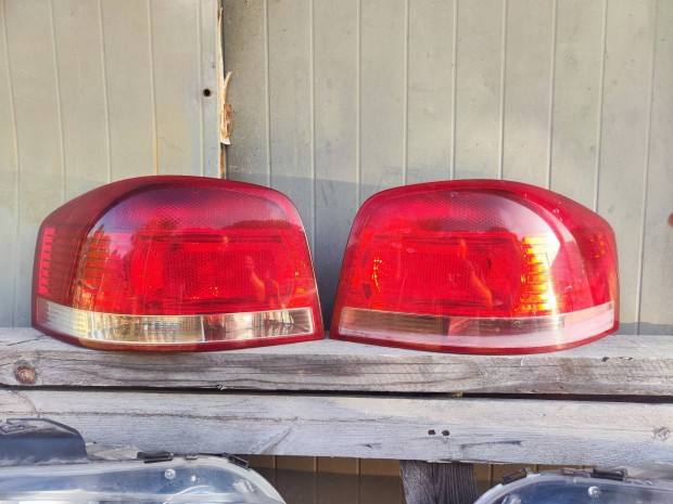 Audi A3 8P hátsó lámpa párban újszerű állapotban