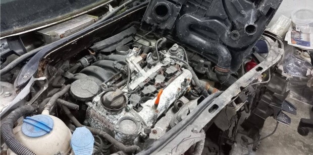 Audi A3 8P hibátlan motor 1.6 FSI BLF 85KW 195e km