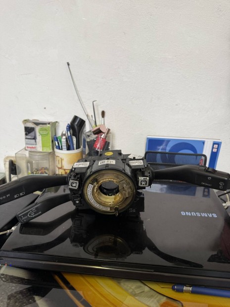 Audi A3 8P korm�nykapcsol� 8P0 907 137 Ad