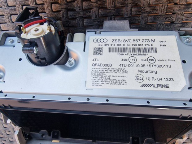 Audi A3 8V 2015 MMI kijelző 8V0857273M