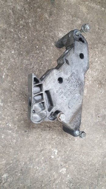 Audi A3 8p gyri motor tart konzol elad