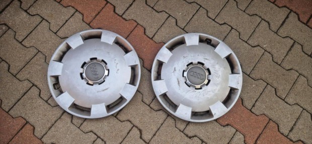Audi A3 A4 A6 gyári dísztárcsa 2 db 16" cikkszám:8P0601147A