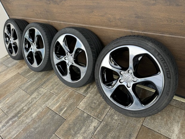 Audi A3 S3 RS3 gyári 8V alufelni eladó 5x112