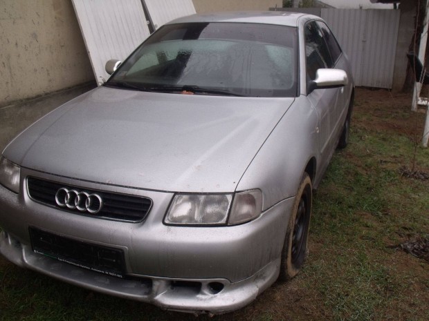 Audi A3 egyben,alkatrsznek elad