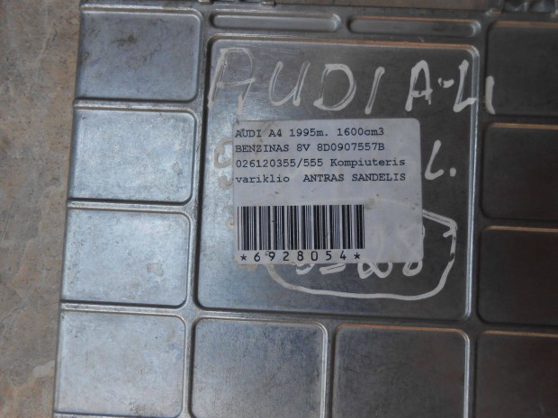 Audi A4 1,6 motorvez�rl� elektronika , elad�