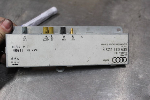 Audi A4 2001-2004 antenna erősítő 8E9035225P