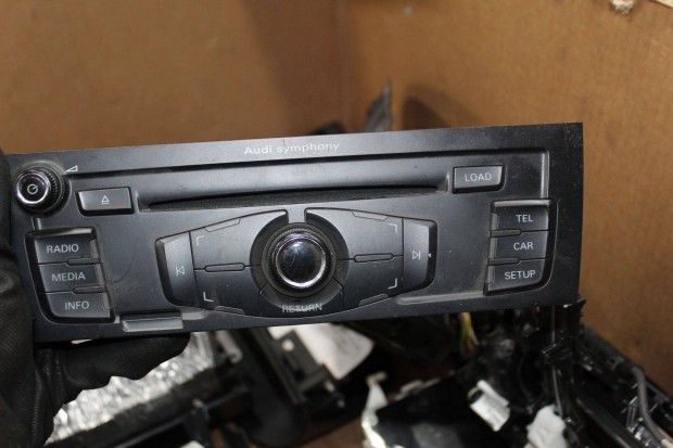 Audi A4 2009- rádióvezérlő előlap Mgcfc00176D