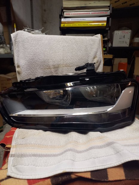 Audi A4 2012.-2015. Fnyszr 2H7 bal nappali fnnyel (motorral)