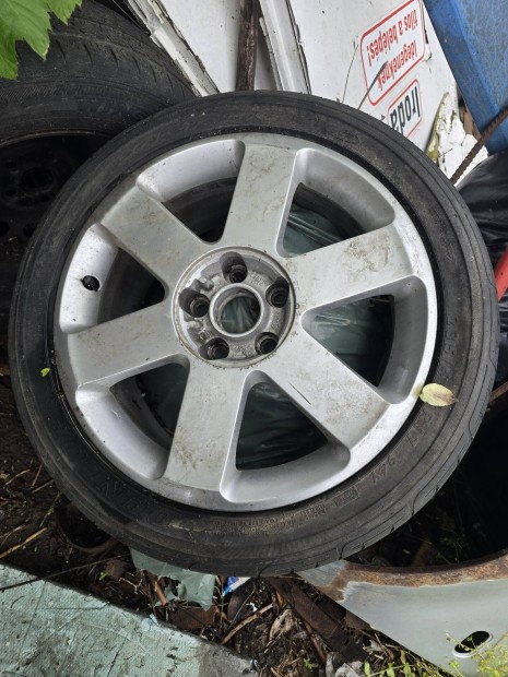 Audi A4 8E 17-es Sline alufelni