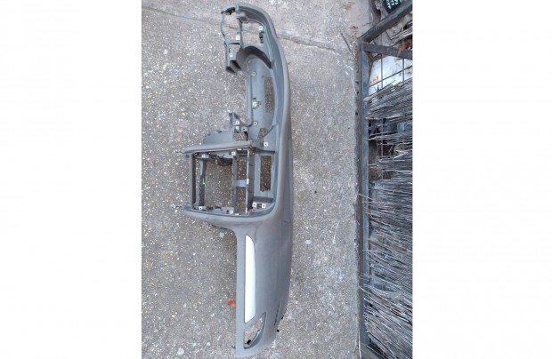 Audi A4 8K 2008-2015 lgzskszett 250.000.-