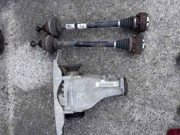 Audi A4 A5 3.0 tdi hátsó difi féltengely eladó