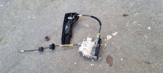 Audi A4 A5 A6 A7 Q5 Q7 Jobb Első ajtózár 8J1837016F