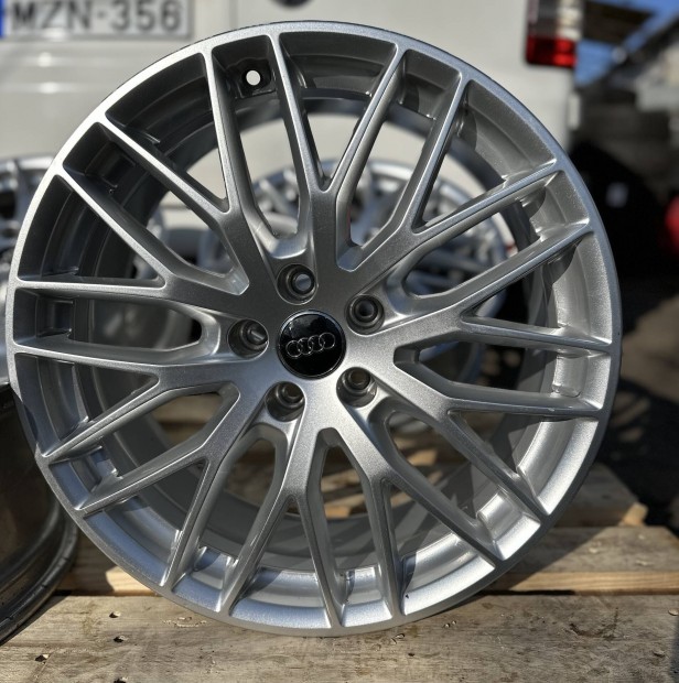 Audi A4 A5 B9 gyri 19 alufelni 5x112 felni