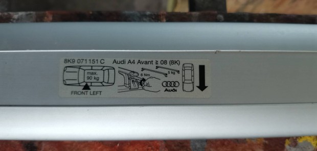 Audi A4 Avant gyri tetcsomagtart elad 