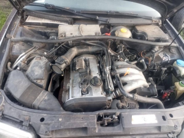 Audi A4 B5 1.8 Benzin Motortér Minden Alkatrésze Eladó