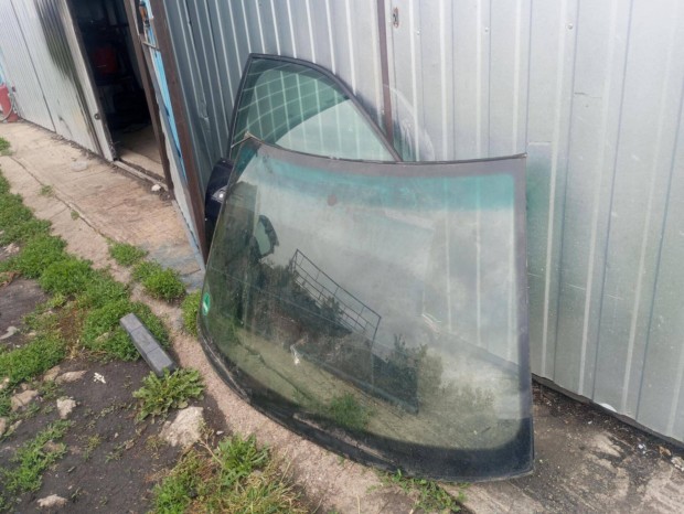Audi A4 B5 Első Szélvédő