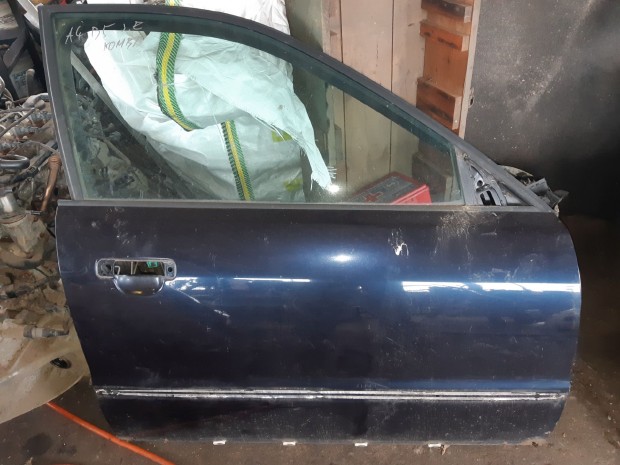 Audi A4 B5 Jobb Els� Ajt�